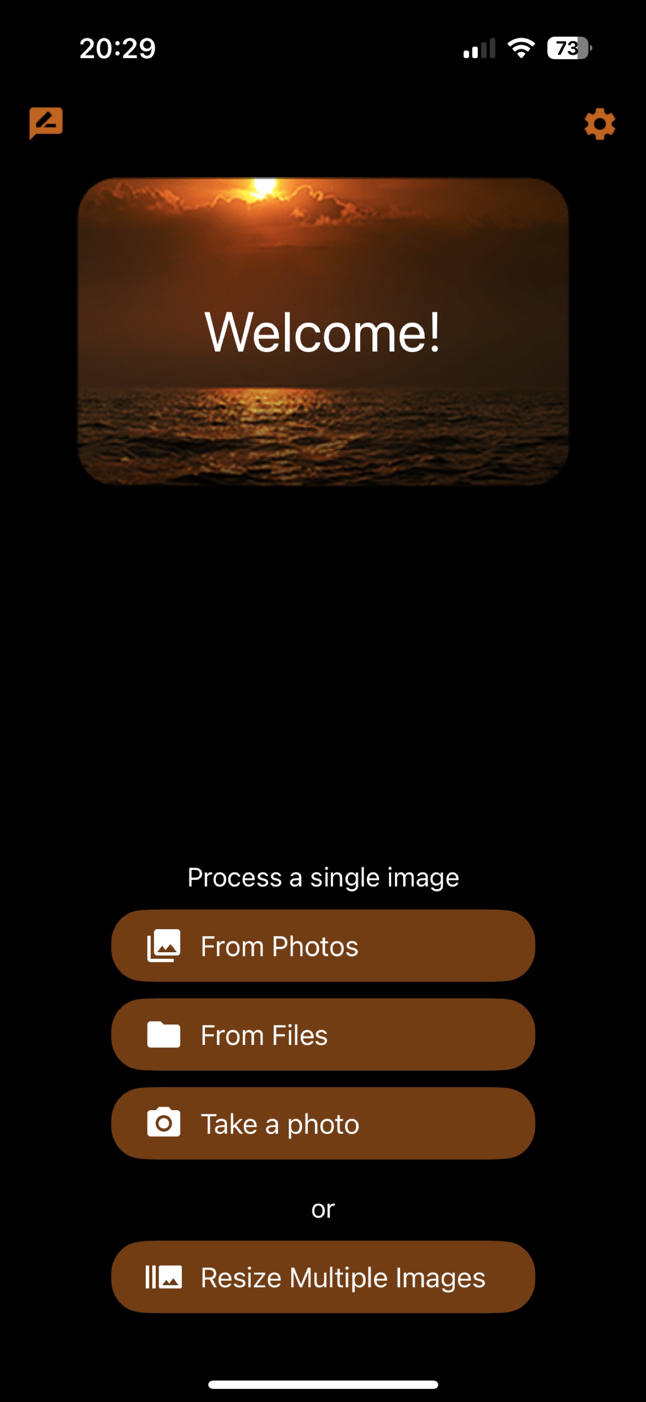 iSize on iPhone: home screen with options to process a single image from Photos, Files, or camera, or resize multiple images